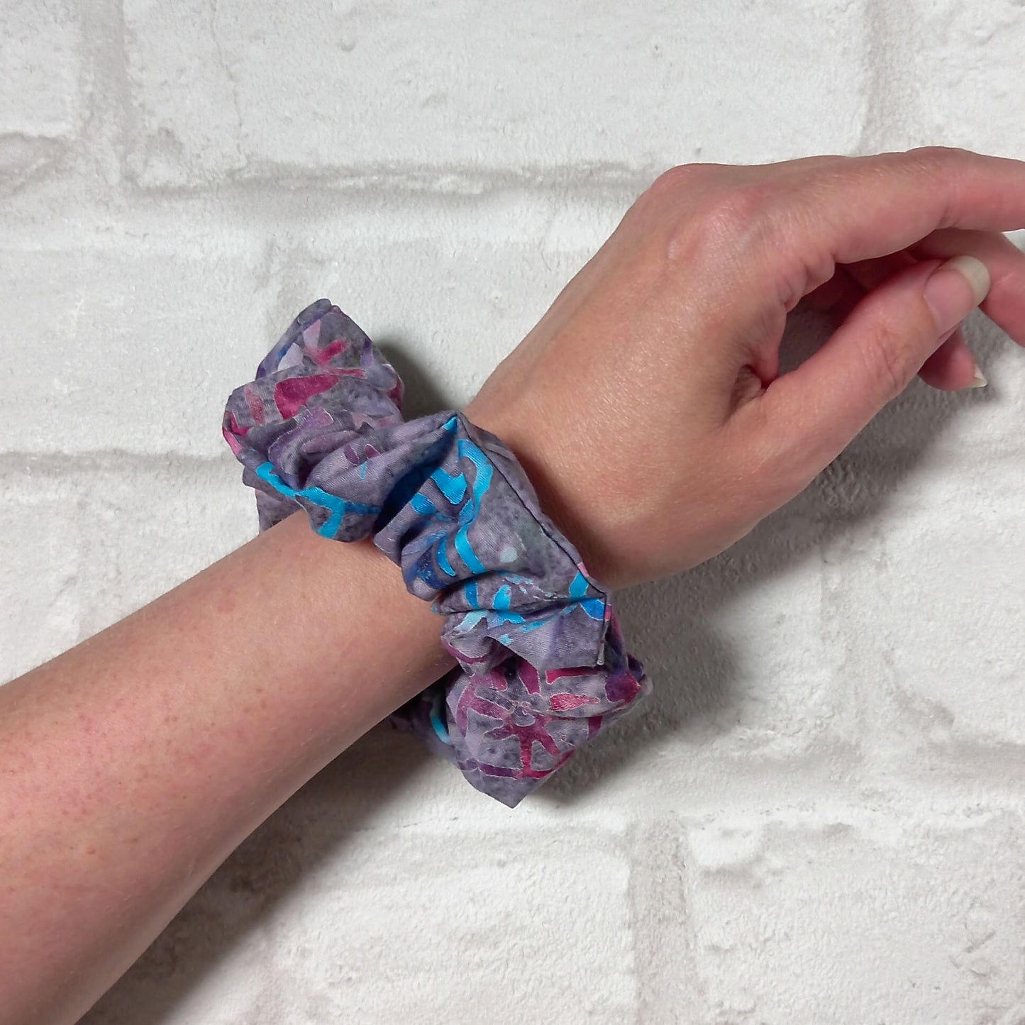 Grey patterned batik scrunchie