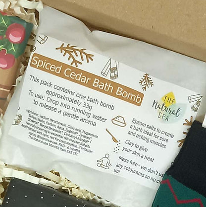 Single bath bomb in eco packaging