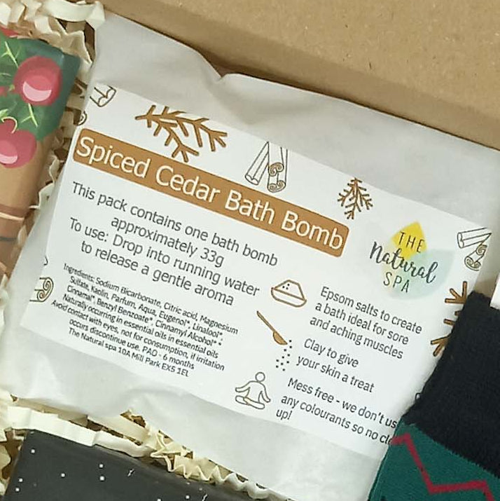 Single bath bomb in eco packaging