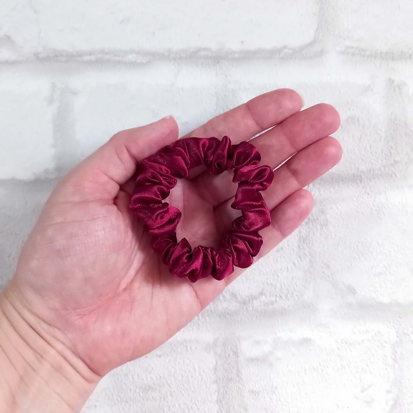 Skinny hair scrunchie in burgundy satin